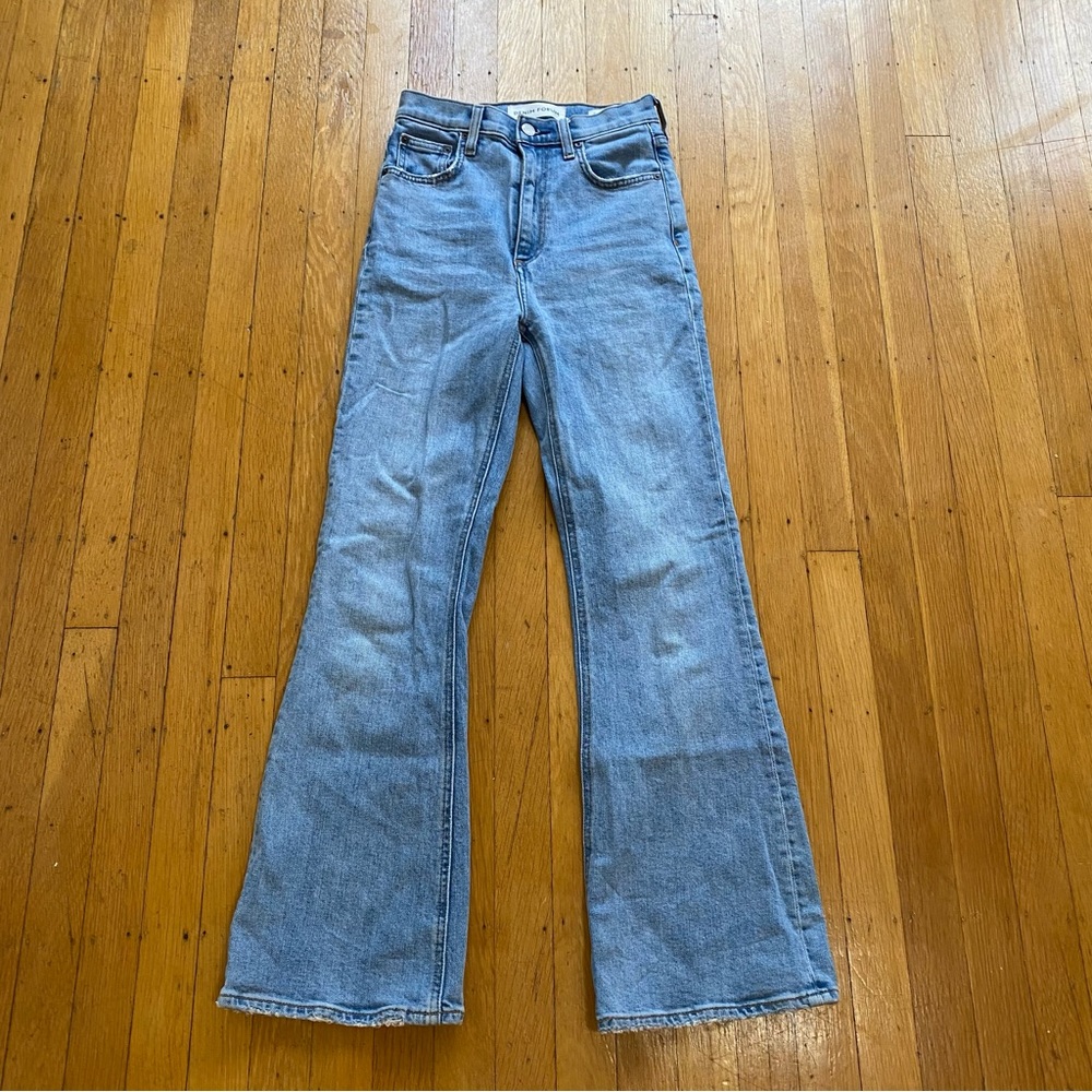 Aritzia denim forum size 23 The twiggy high rise flare jeans 28L